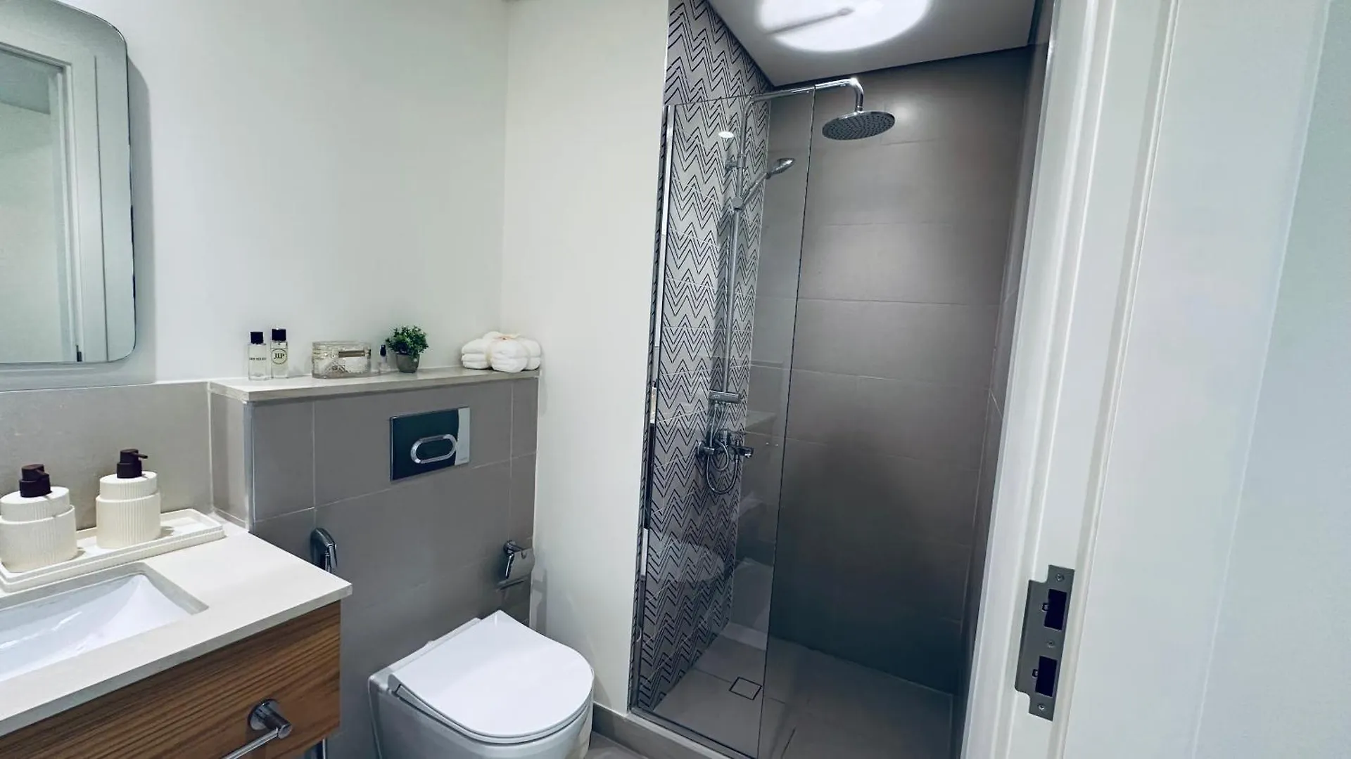 Brand New Golf View - Luxe Nest At Dubai Hills One Bedroom Apartment United Arab Emirates
