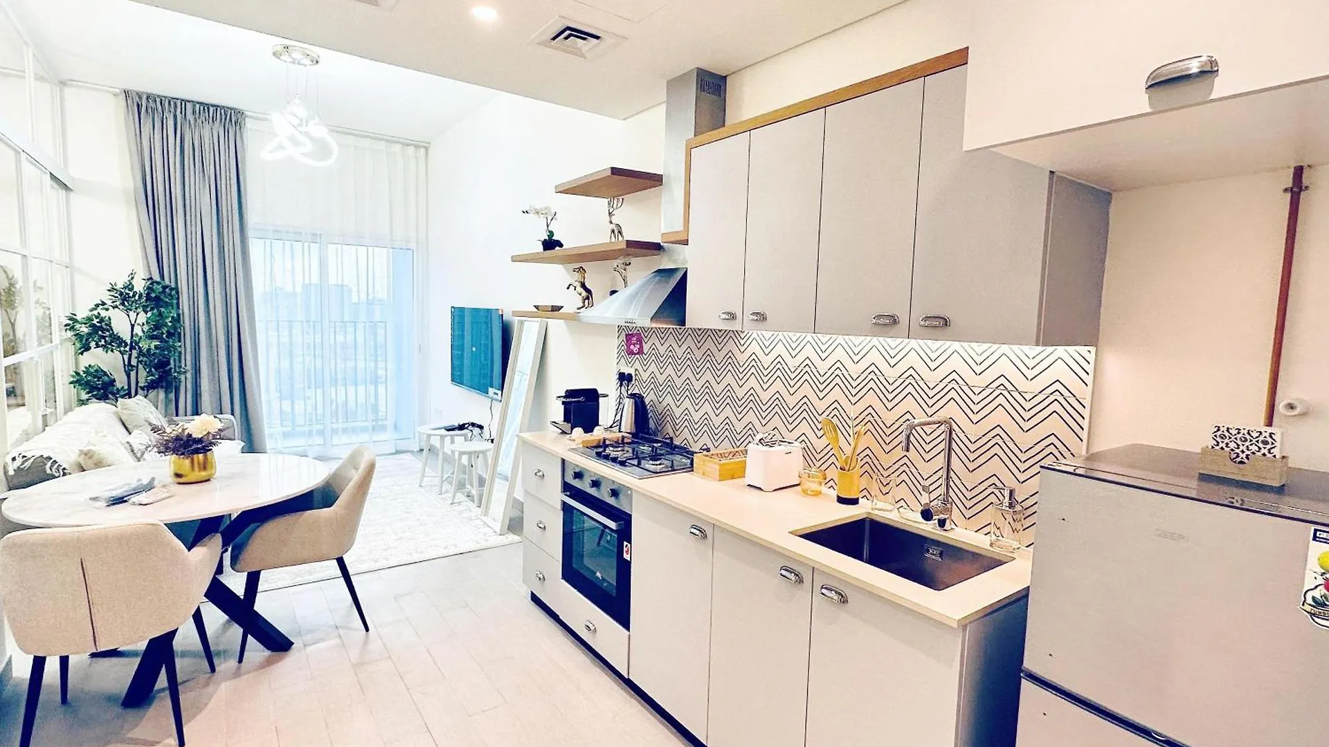 Brand New Golf View - Luxe Nest At Dubai Hills One Bedroom Apartment 0*,  United Arab Emirates